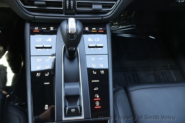 2024 Porsche Macan Base - 23015079 - 24