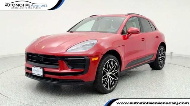 2024 Porsche Macan Base w/ Premium+ Pkg, 21’’ Wheels, Surround View & Bose S Sound - 22955765 - 0