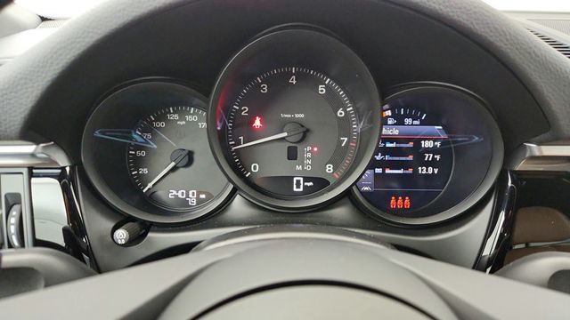 2024 Porsche Macan Base w/ Premium+ Pkg, 21’’ Wheels, Surround View & Bose S Sound - 22955765 - 14