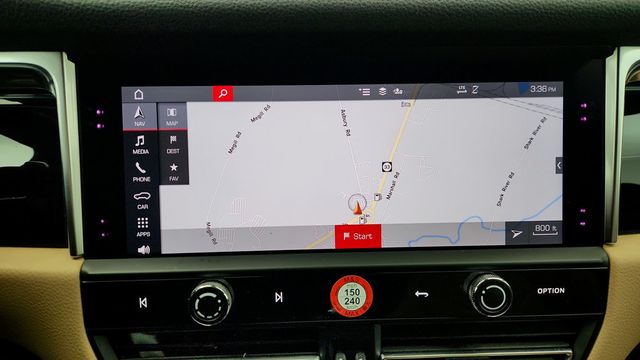 2024 Porsche Macan Base w/ Premium+ Pkg, 21’’ Wheels, Surround View & Bose S Sound - 22955765 - 18