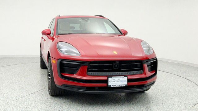 2024 Porsche Macan Base w/ Premium+ Pkg, 21’’ Wheels, Surround View & Bose S Sound - 22955765 - 1