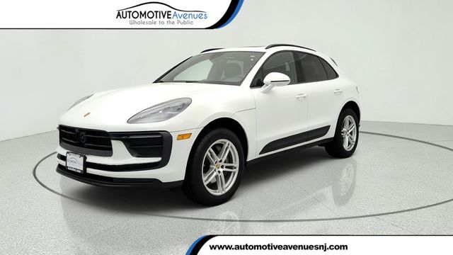 2024 Porsche Macan Base w/ Premium Plus Package & Surround View - 23044585 - 0