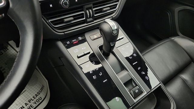 2024 Porsche Macan Base w/ Premium Plus Package & Surround View - 23044585 - 15
