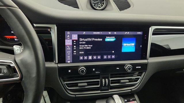 2024 Porsche Macan Base w/ Premium Plus Package & Surround View - 23044585 - 16