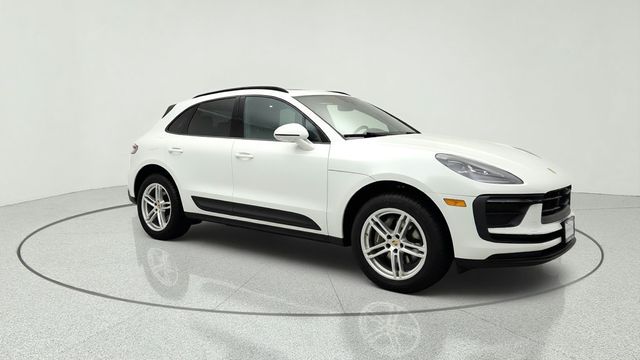 2024 Porsche Macan Base w/ Premium Plus Package & Surround View - 23044585 - 2