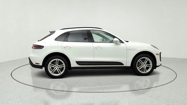 2024 Porsche Macan Base w/ Premium Plus Package & Surround View - 23044585 - 3