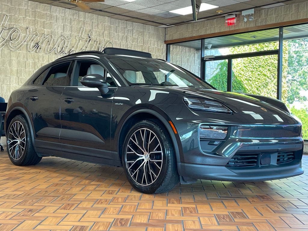 2024 Porsche Macan Electric 4 photo 11