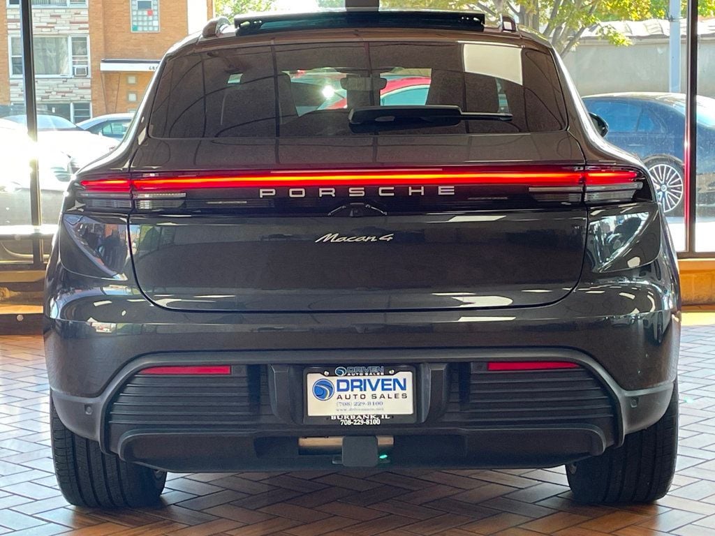 2024 Porsche Macan Electric 4 photo 12