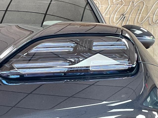 2024 Porsche Macan Electric 4 AWD - 22918614 - 4