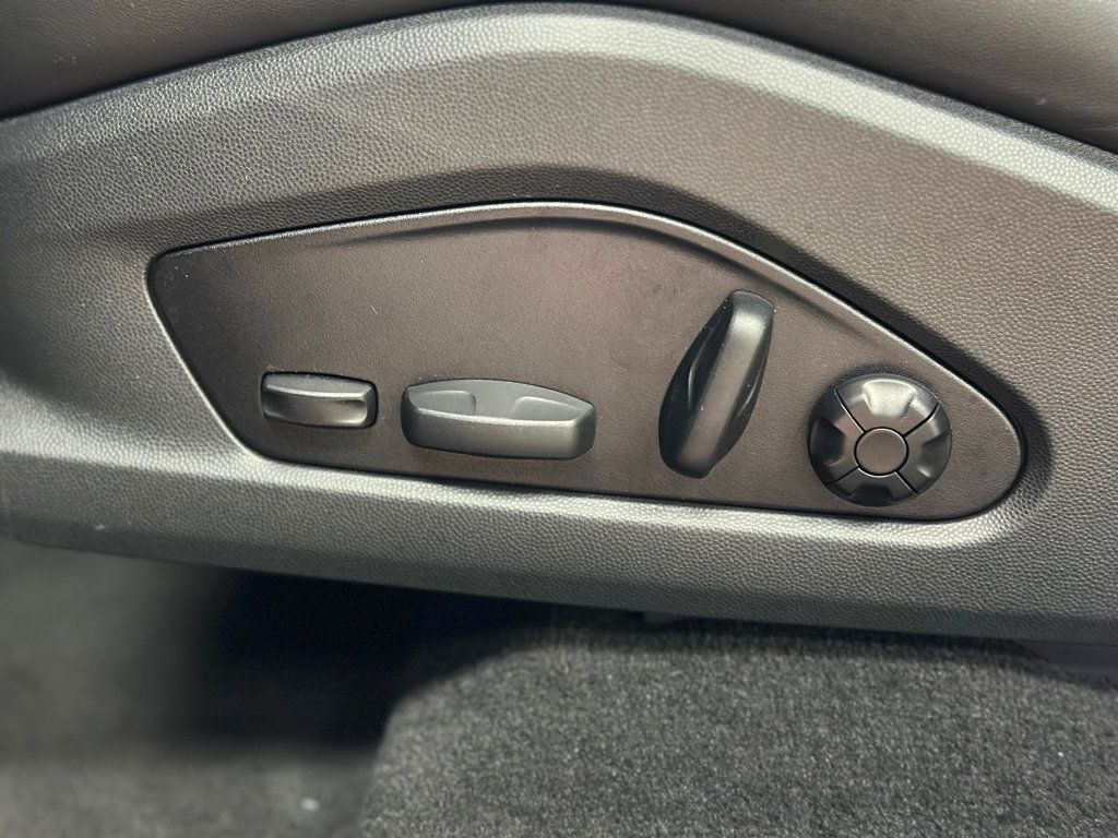 2024 Porsche Macan Electric 4 AWD - 22930926 - 15