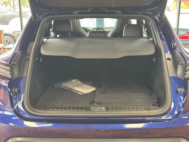 2024 Porsche Macan Electric 4 AWD - 22930926 - 23