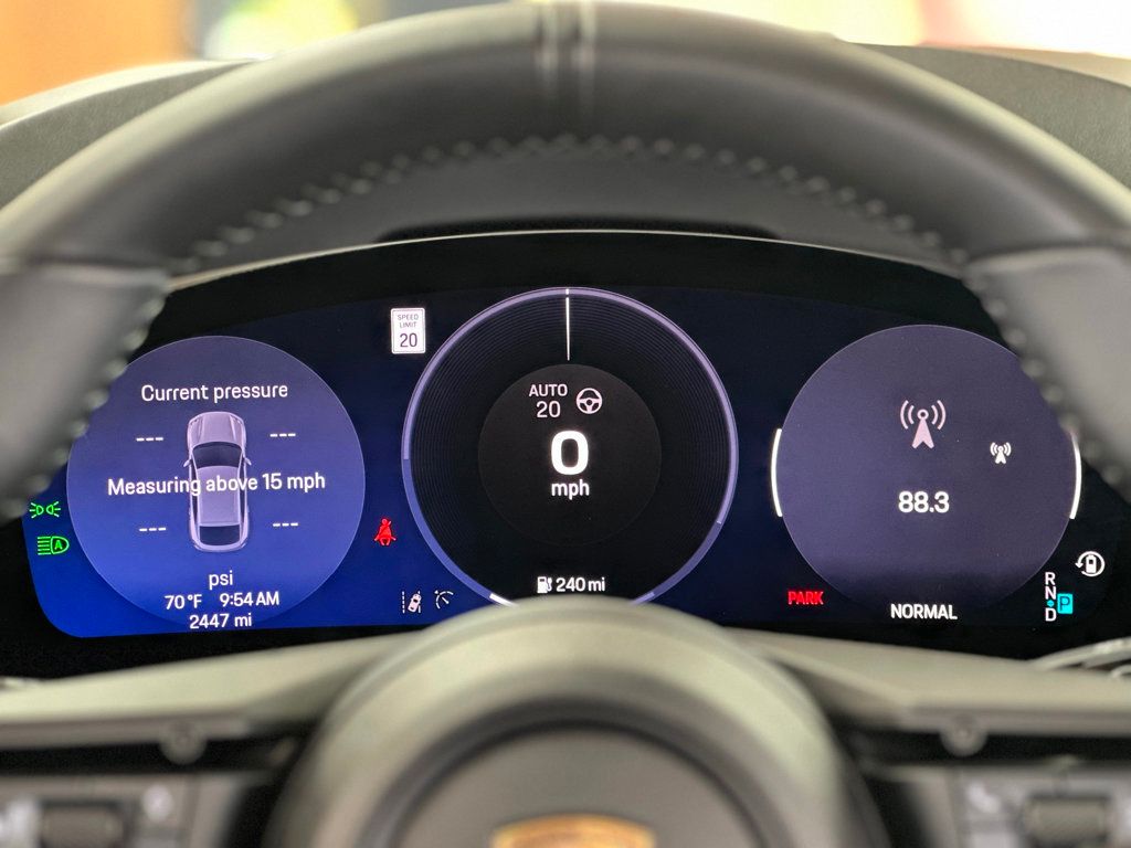 2024 Porsche Macan Electric 4 AWD - 22930926 - 29