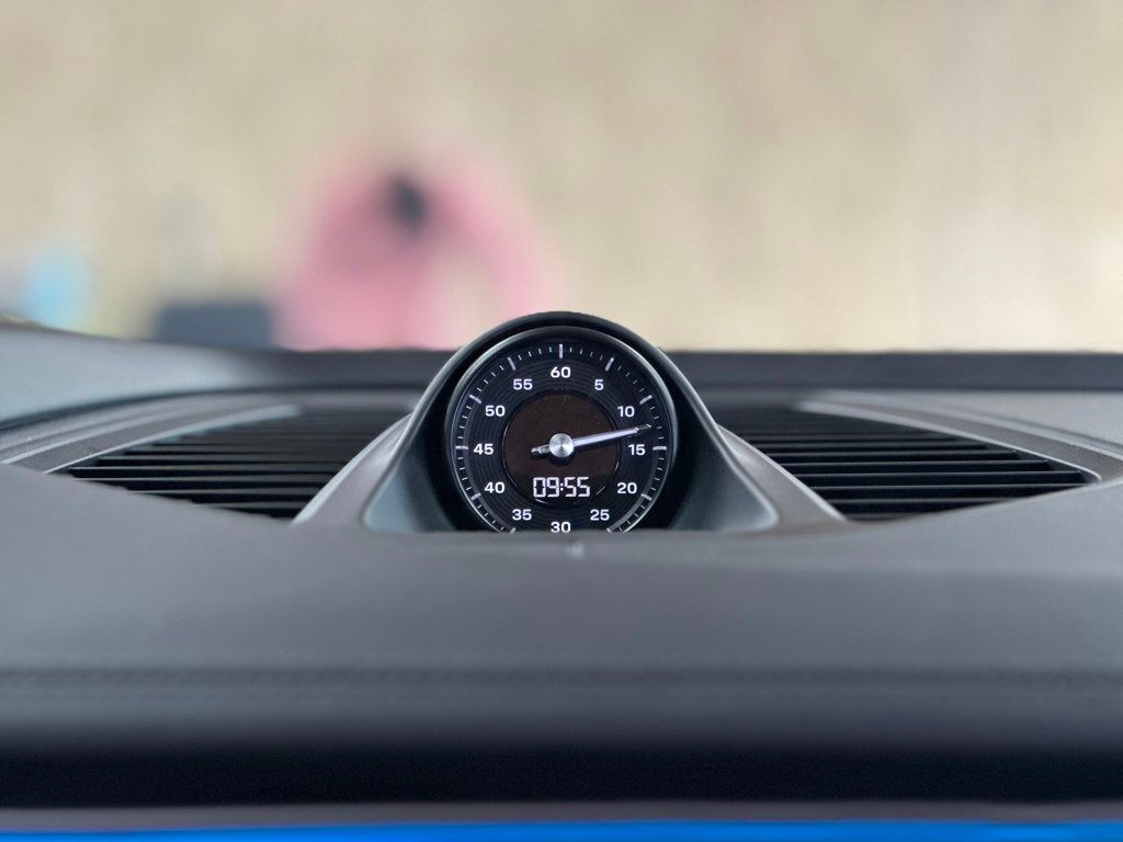 2024 Porsche Macan Electric 4 AWD - 22930926 - 32