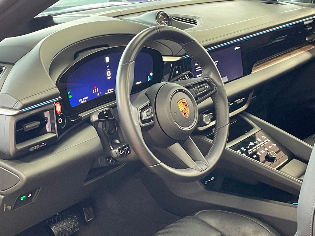 2024 Porsche Macan Electric 4 AWD - 22965551 - 13