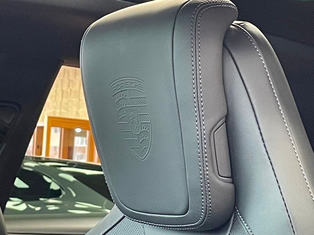 2024 Porsche Macan Electric 4 AWD - 22965551 - 14