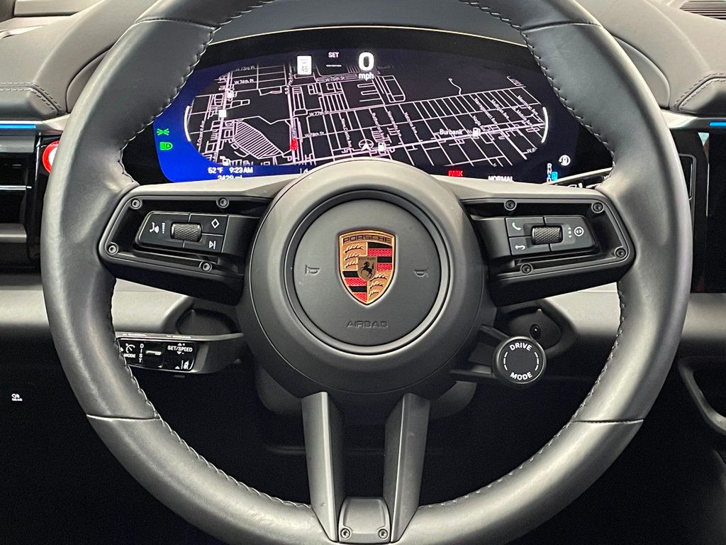 2024 Porsche Macan Electric 4 AWD - 22965551 - 31