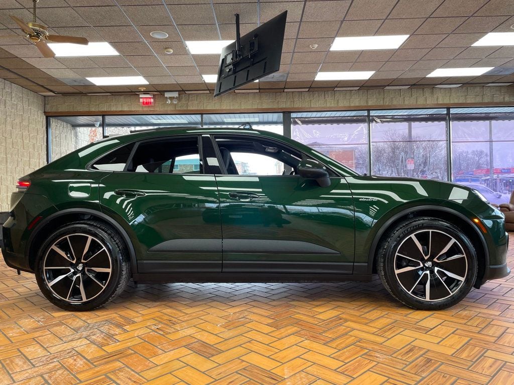 2024 Porsche Macan Electric 4 AWD - 22965551 - 6