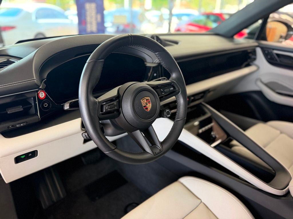 2024 Porsche Macan Electric 4 AWD - 23048734 - 18