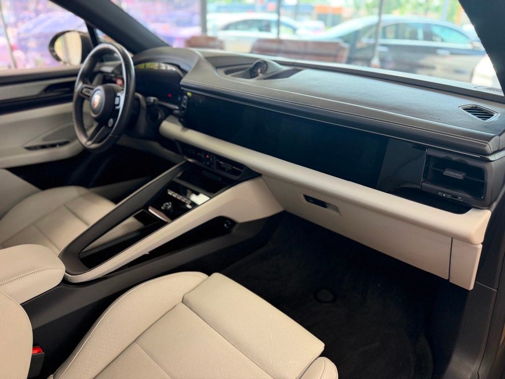2024 Porsche Macan Electric 4 AWD - 23048734 - 24