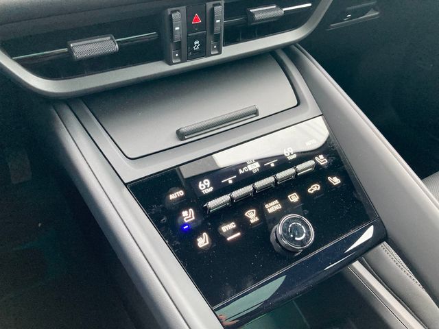 2024 Porsche Macan Electric 4 AWD - 22616426 - 26