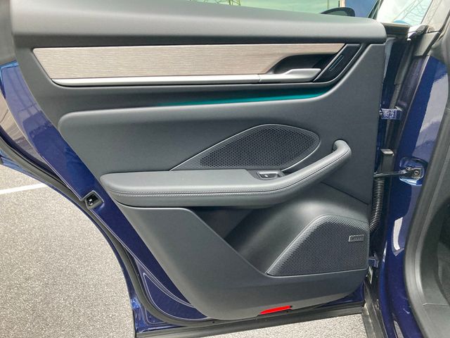 2024 Porsche Macan Electric 4 AWD - 22616426 - 27