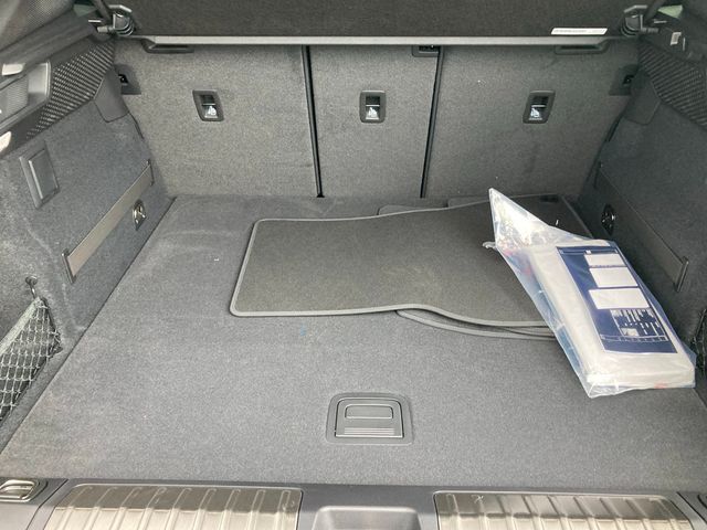 2024 Porsche Macan Electric 4 AWD - 22616426 - 30