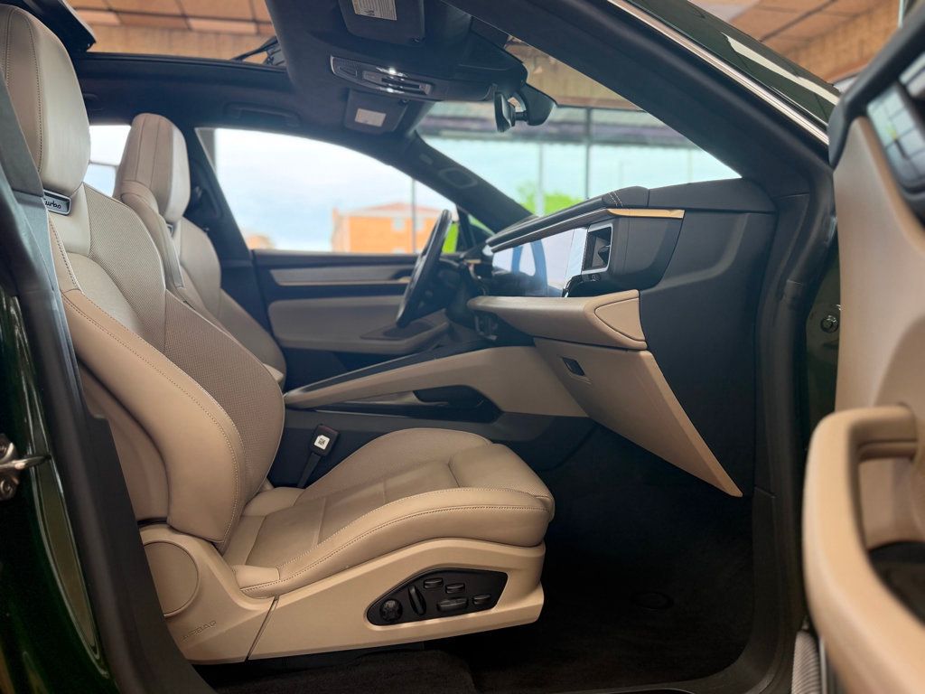 2024 Porsche Macan Electric Turbo AWD - 23033949 - 16