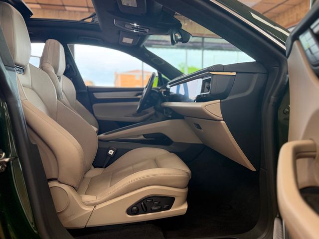 2024 Porsche Macan Electric Turbo AWD - 23033949 - 16
