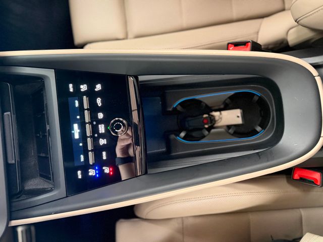 2024 Porsche Macan Electric Turbo AWD - 23033949 - 29