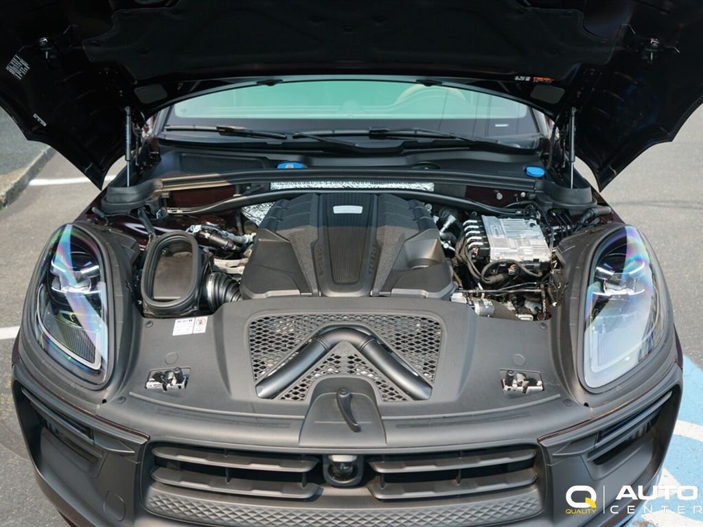 2024 Porsche Macan GTS - 23066226 - 10