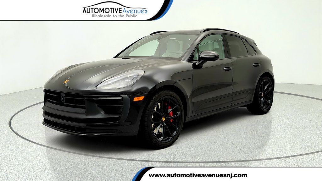 2024 Porsche Macan GTS w/ Premium Plus & Sport Chrono Pkgs + 21'' Wheels - 23045124 | Video 1
