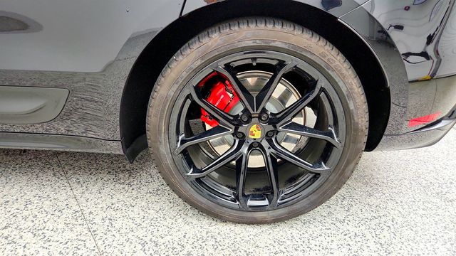 2024 Porsche Macan GTS w/ Premium Plus & Sport Chrono Pkgs + 21'' Wheels - 23045124 - 8