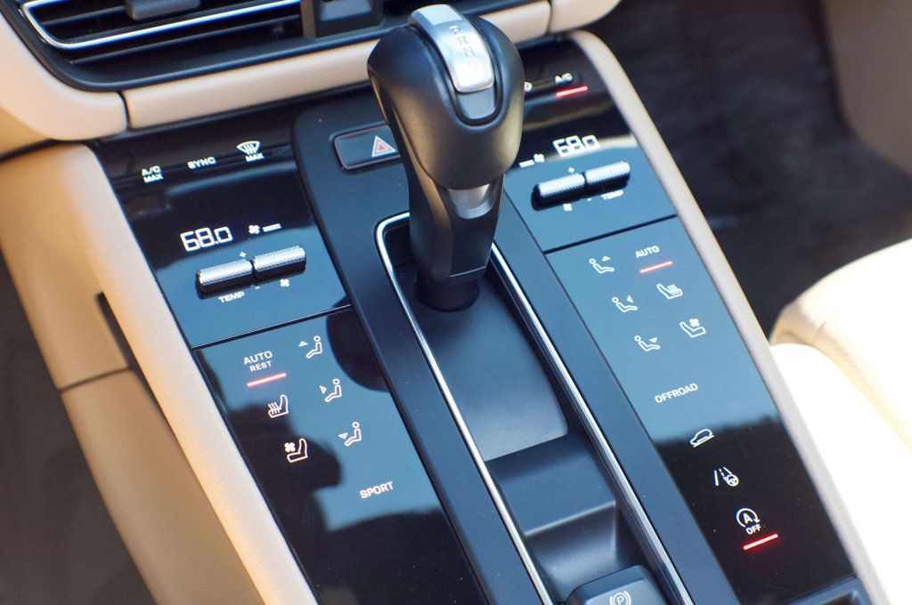 2024 Porsche Macan MSRP$74470/PremiumPlusPkg/Heated&CooledSeats/PanoramicSunroof - 22993061 - 30