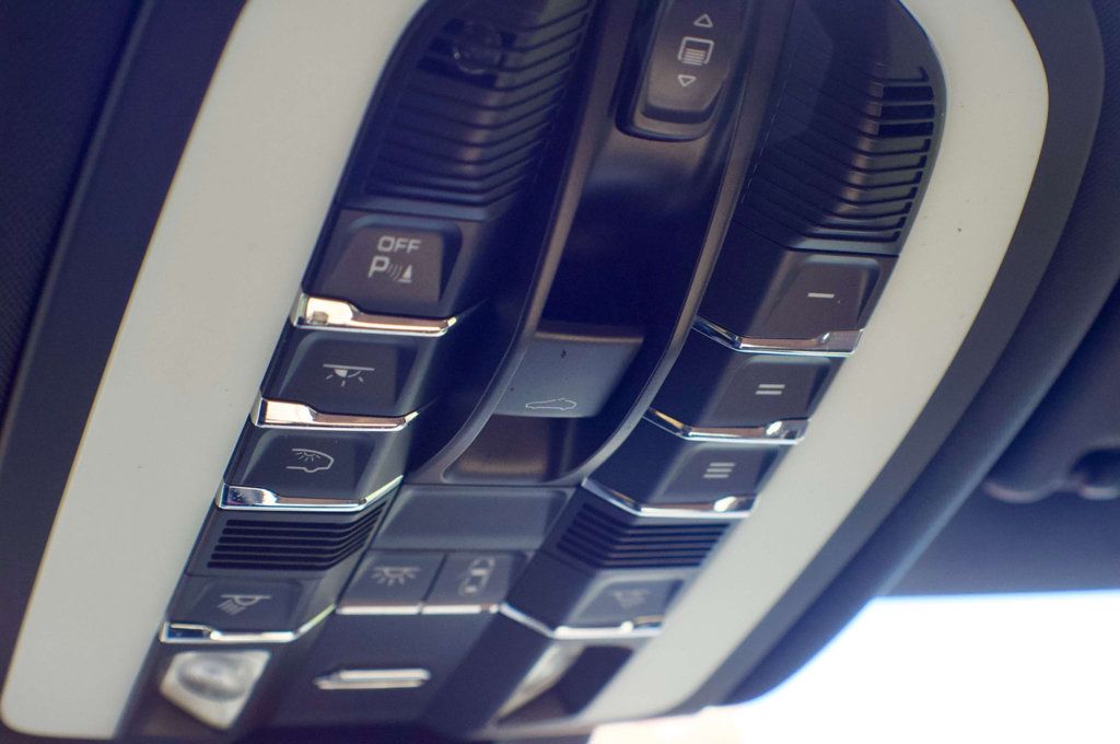 2024 Porsche Macan MSRP$74470/PremiumPlusPkg/Heated&CooledSeats/PanoramicSunroof - 22993061 - 38