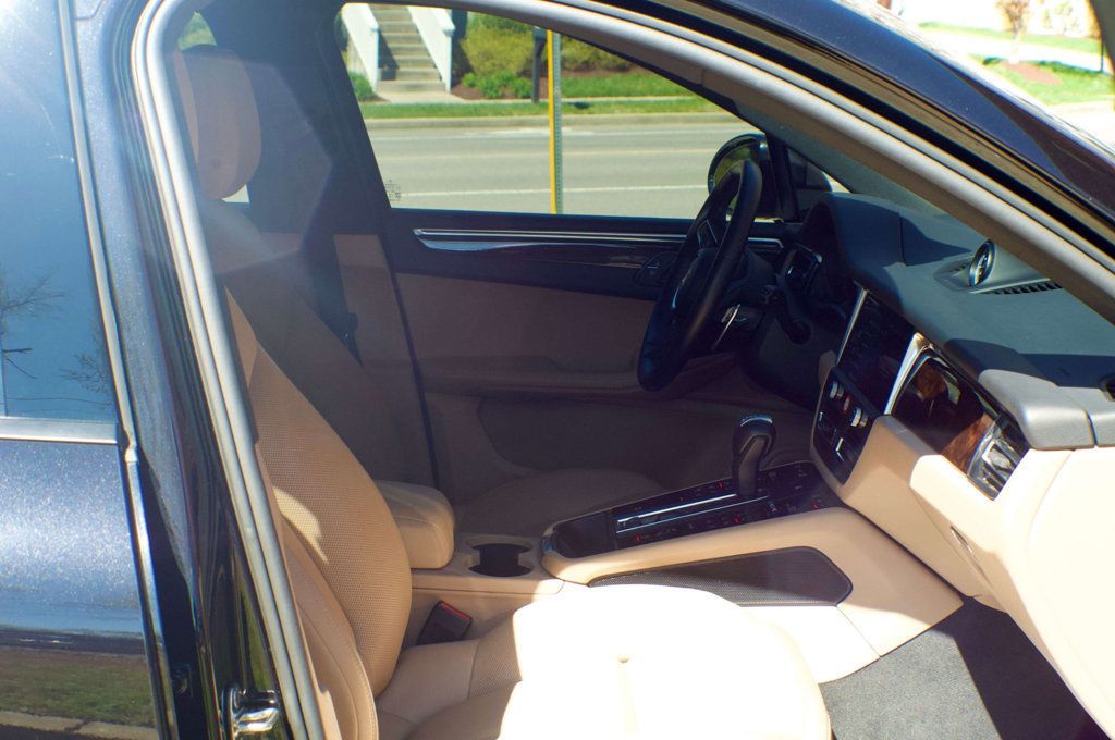 2024 Porsche Macan MSRP$74470/PremiumPlusPkg/Heated&CooledSeats/PanoramicSunroof - 22993061 - 40