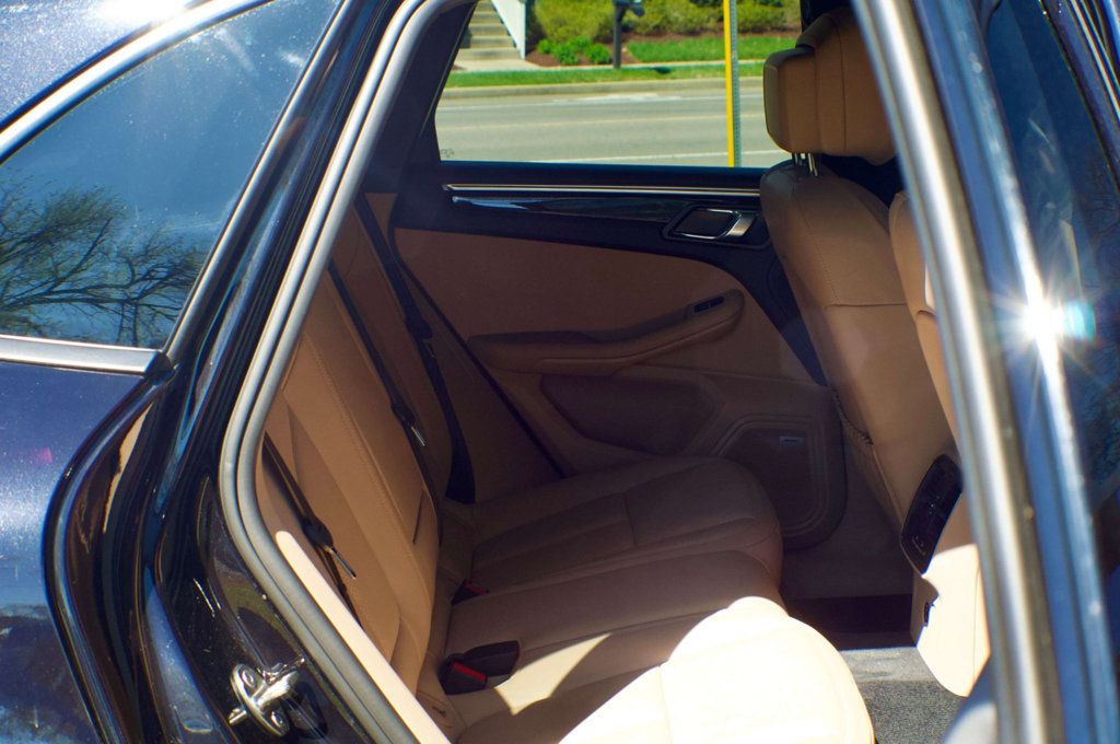 2024 Porsche Macan MSRP$74470/PremiumPlusPkg/Heated&CooledSeats/PanoramicSunroof - 22993061 - 47