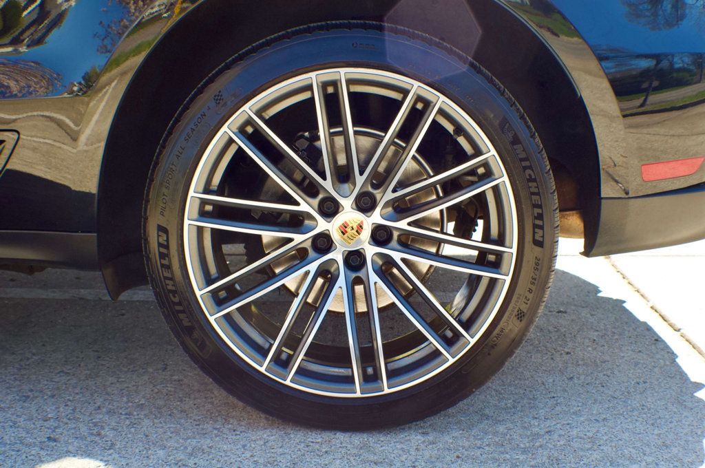 2024 Porsche Macan MSRP$74470/PremiumPlusPkg/Heated&CooledSeats/PanoramicSunroof - 22993061 - 51