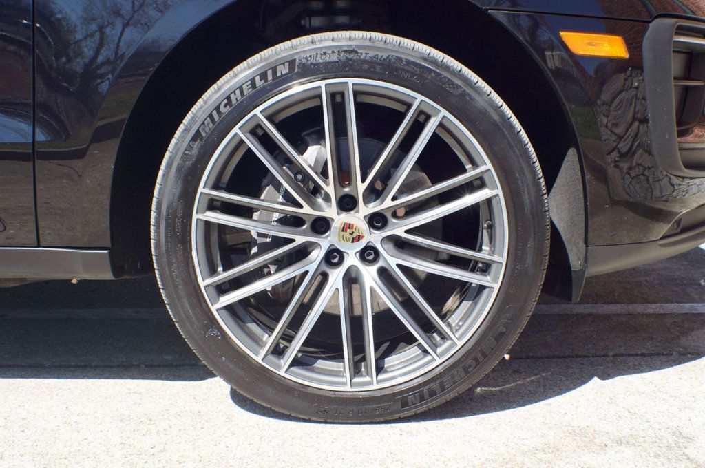 2024 Porsche Macan MSRP$74470/PremiumPlusPkg/Heated&CooledSeats/PanoramicSunroof - 22993061 - 54