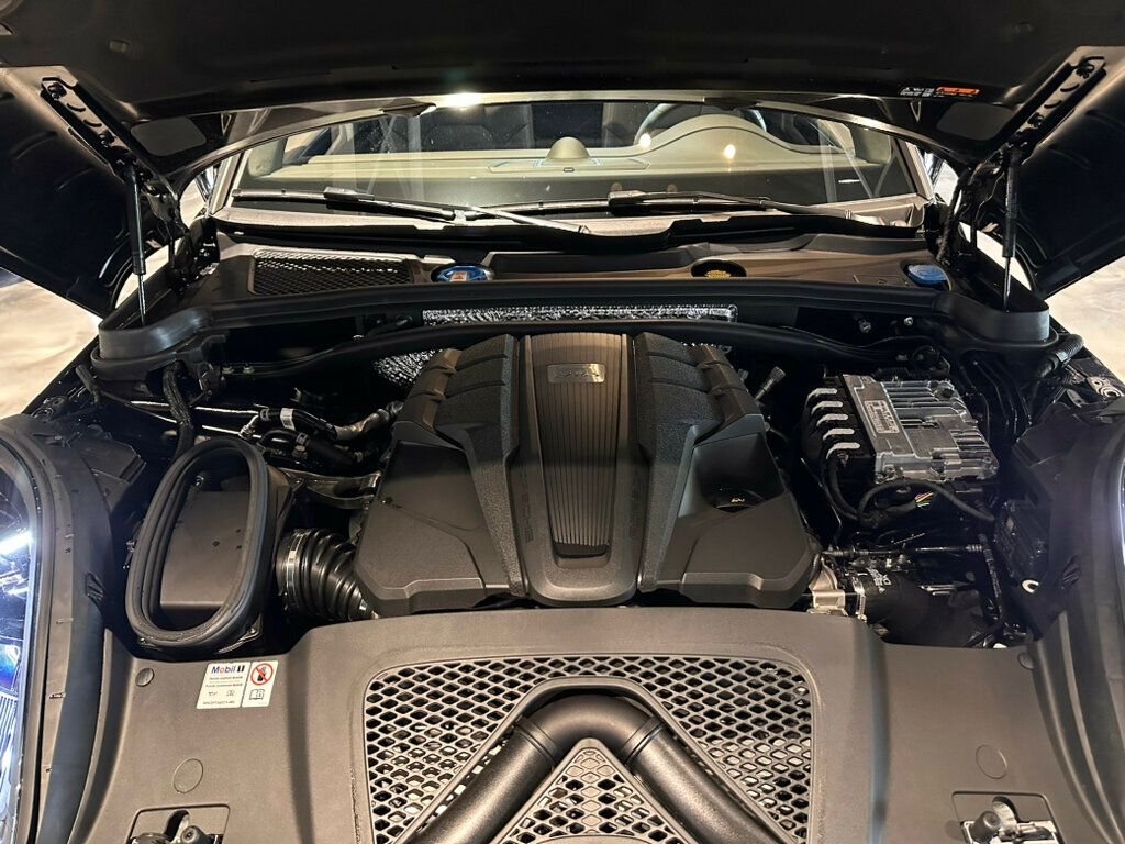 2024 Porsche Macan MSRP$88560/PremiumPlusPkg/Heated&CooledSeats/PanoramicSunroof - 23007771 - 8