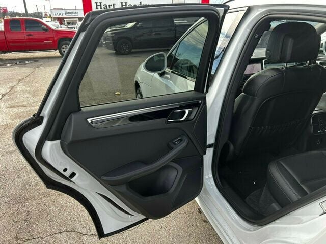 2024 Porsche Macan MSRP$89730/PremiumPlusPkg/PanoramicSunroof/LaneChangeAssist - 22969055 - 11