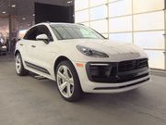 2024 Porsche Macan MSRP$89730/PremiumPlusPkg/PanoramicSunroof/LaneChangeAssist - 22969055 - 1