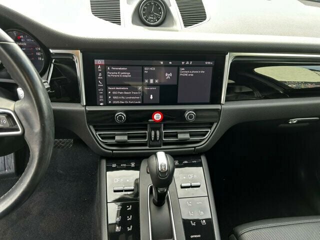 2024 Porsche Macan MSRP$89730/PremiumPlusPkg/PanoramicSunroof/LaneChangeAssist - 22969055 - 27