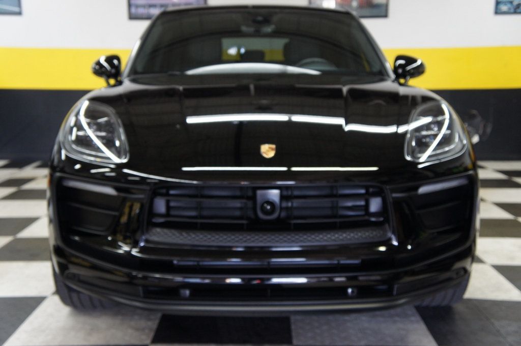 2024 Porsche Macan GTS photo 11