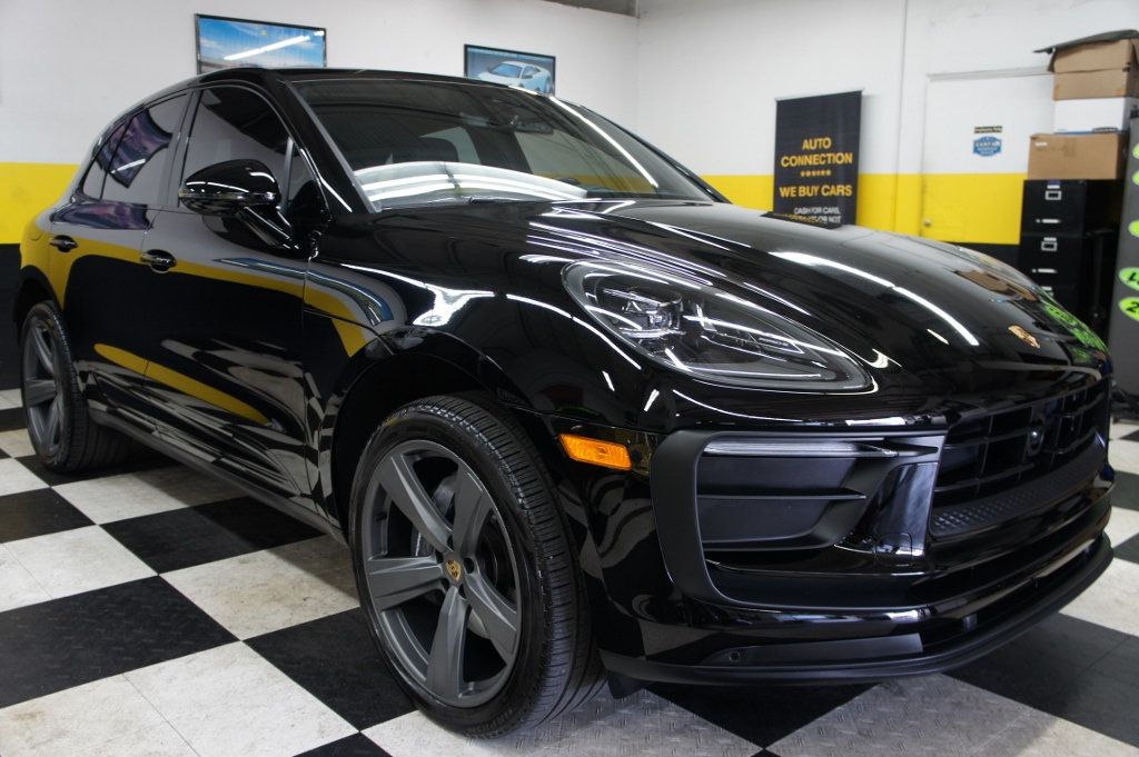 2024 Porsche Macan GTS photo 2
