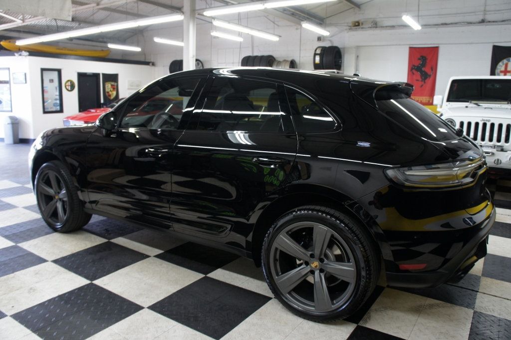 2024 Porsche Macan GTS photo 24