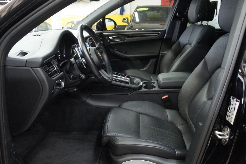 2024 Porsche Macan GTS photo 37