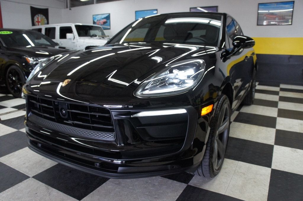 2024 Porsche Macan GTS photo 48