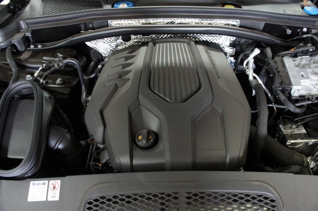 2024 Porsche Macan GTS photo 51