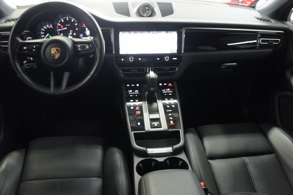 2024 Porsche Macan GTS photo 6