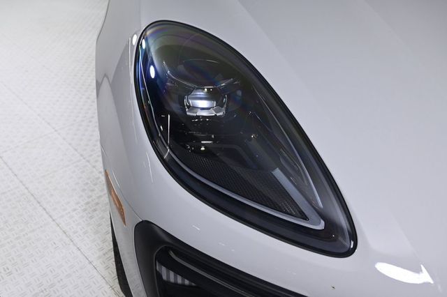 2024 Porsche Macan S - 22975699 - 10